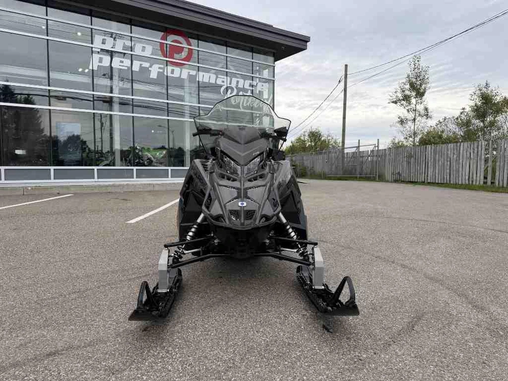 2025 Polaris 650 Titan Adventure 1.8'' 7s