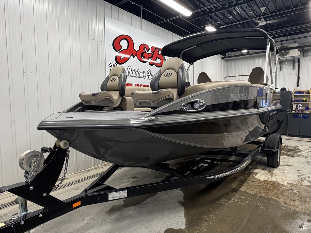 2025 Princecraft Ventura 194 alt