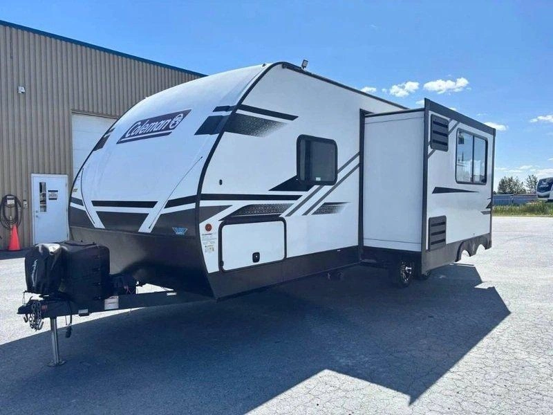 Dutchmen Coleman Light 2455bh 2022 alt
