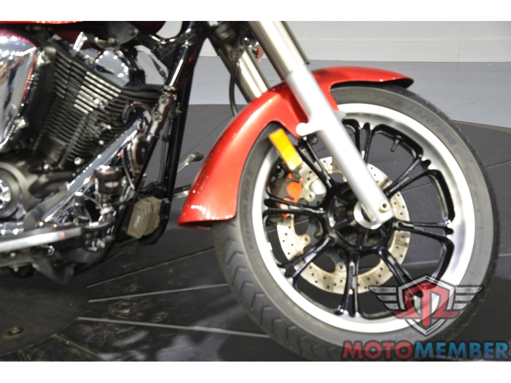 2011 Yamaha V Star 950 Tourer alt