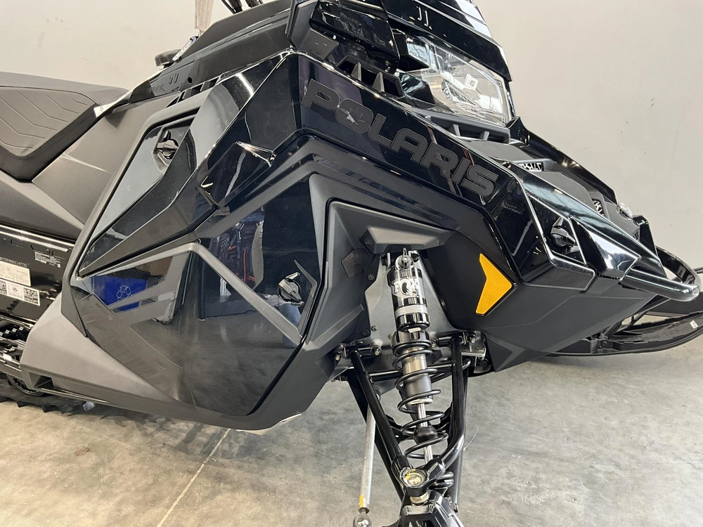 Polaris 850 Indy Xc 137 2027 alt