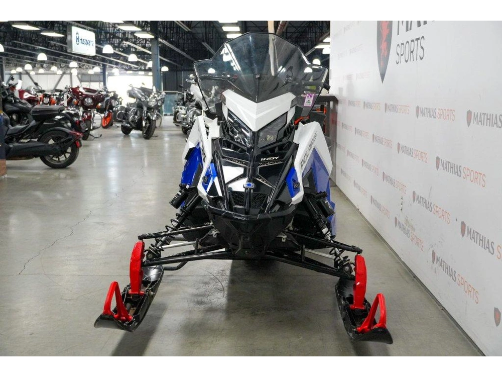 Polaris Indy Adventure X2 S4 2023 alt