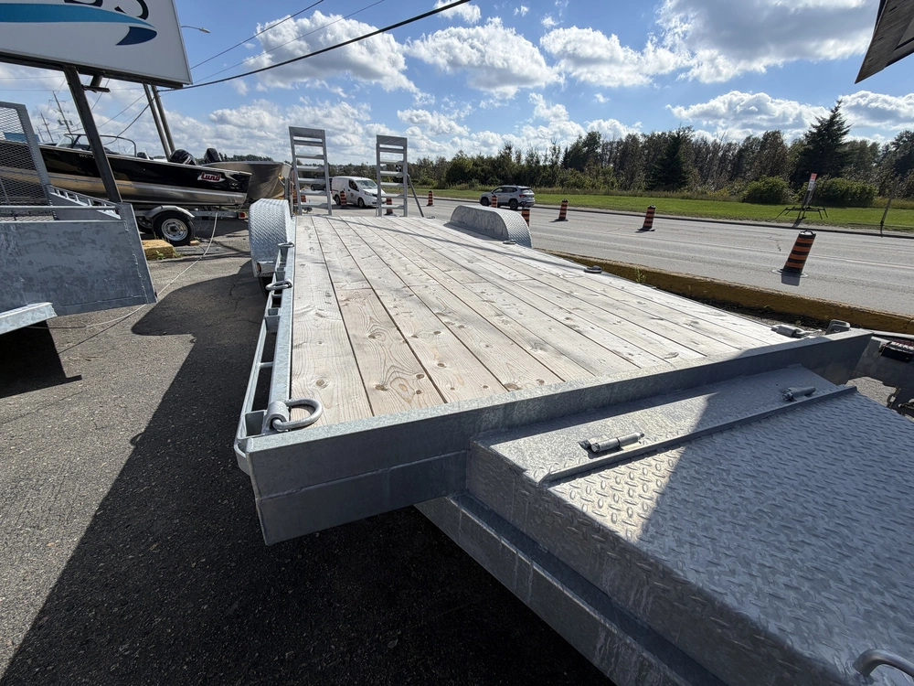 2026 Duratrail 20' 5 Ton Equipment Hauler alt