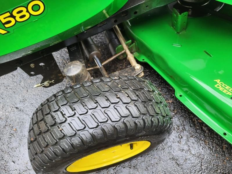 2023 John Deere X580 alt