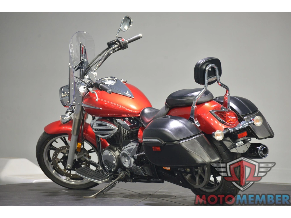 2011 Yamaha V Star 950 Tourer alt