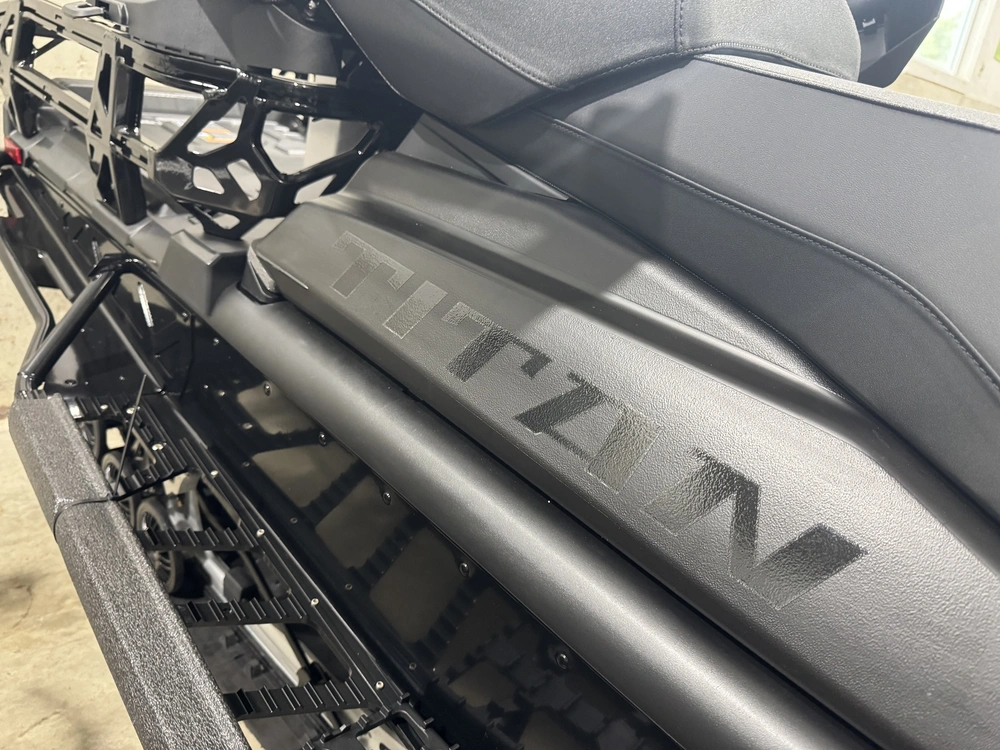 2027 Polaris Titan 650 Adventure 155 alt