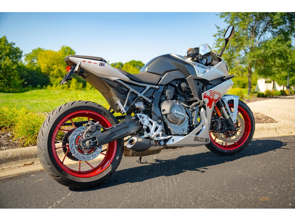 2024 Suzuki Gsx-8r Silver
