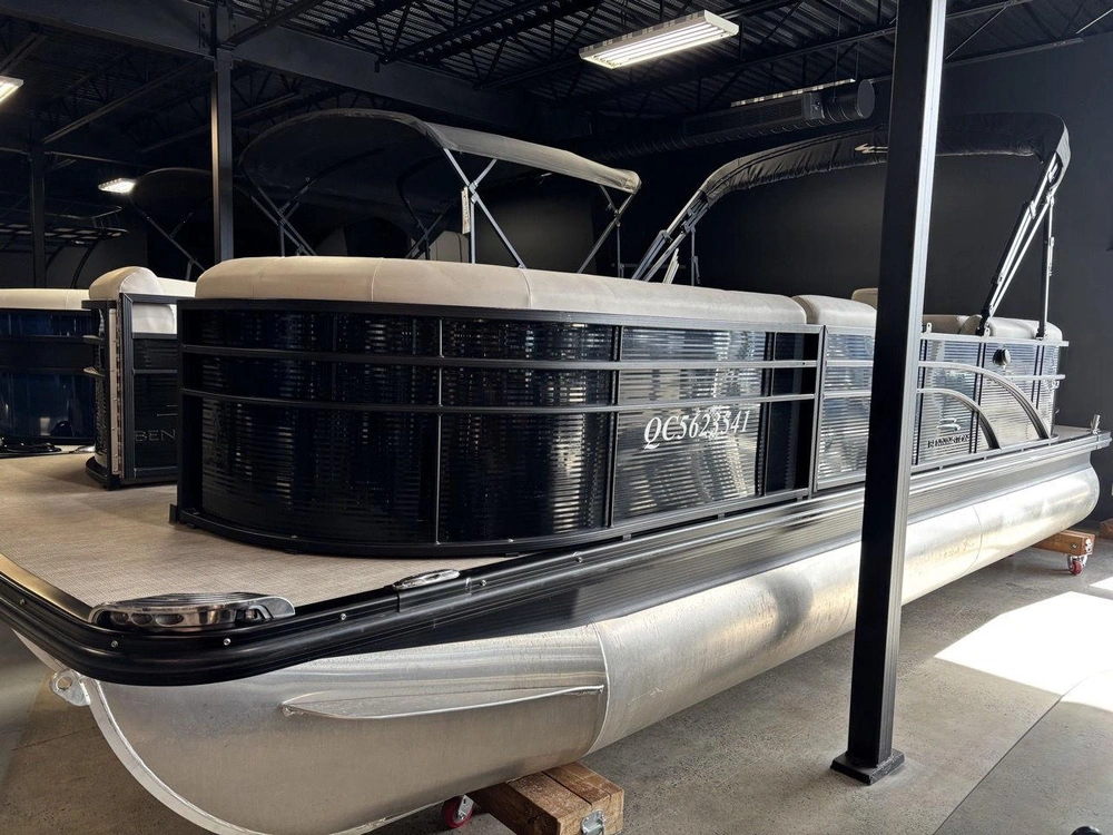 Bennington Marine Bennington 24ssrxpdl 2017 2017 alt