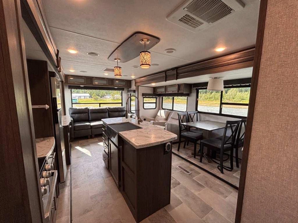 Dutchmen Kodiak 3221rlsl 2020 alt