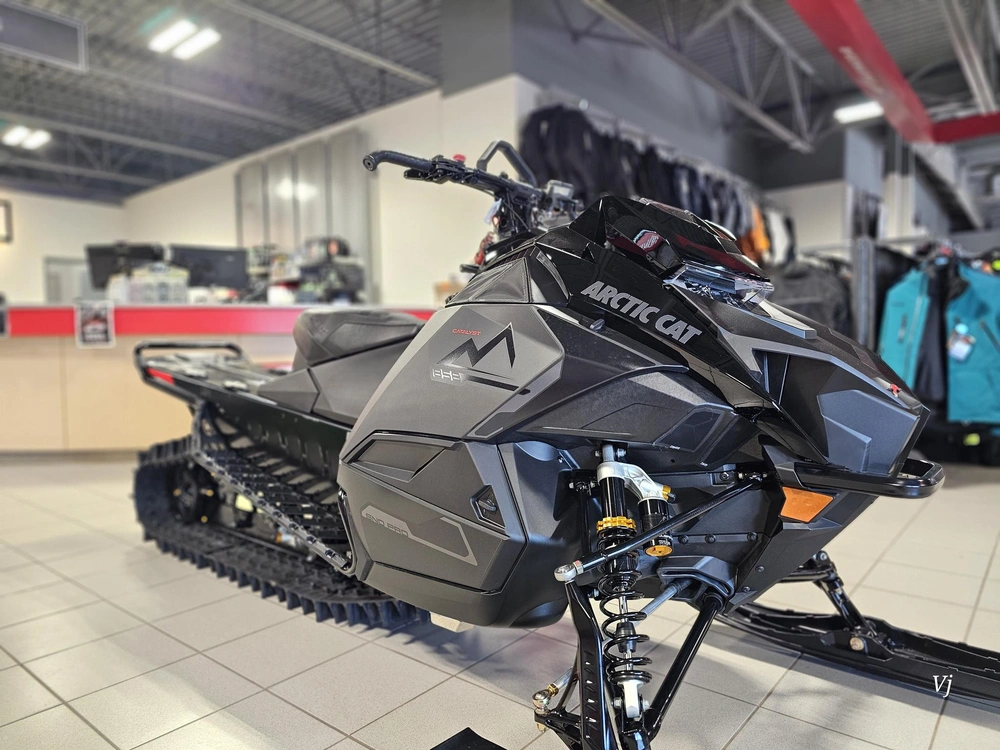 2027 Arctic Cat M 858 Sno Pro Alpha 154 2.6 G8 Display alt