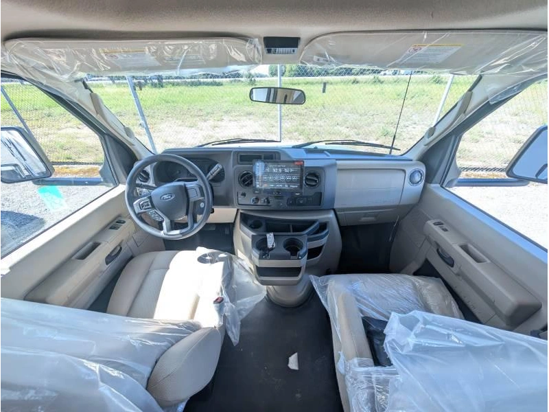 Thor Motor Coach Echelon Lc21 2027 alt