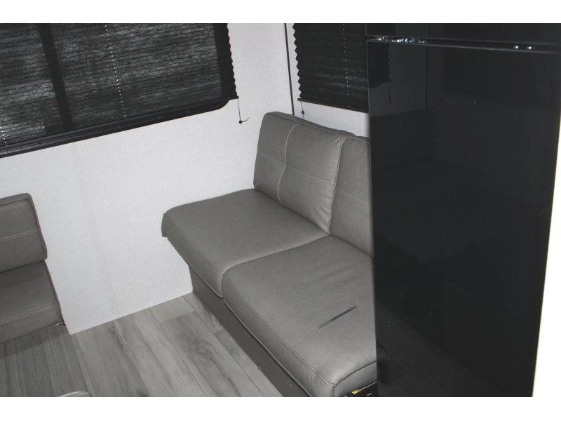 Keystone Rv Coleman 19r 2026 alt