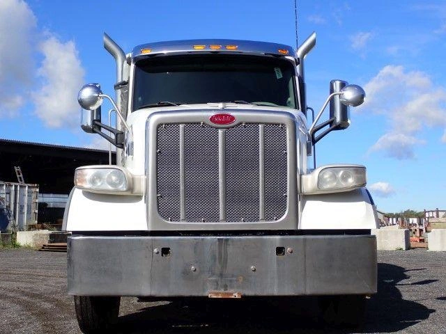 Peterbilt 567 2019