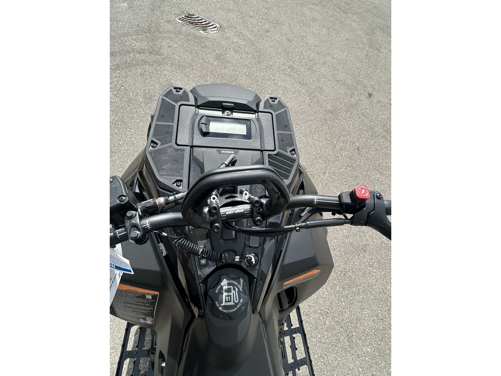 2025 Ski-doo Summit Adr W/ Edge Pkg 154 850 E-tec Powdermax X-light Flexedge 3.0" Shot alt