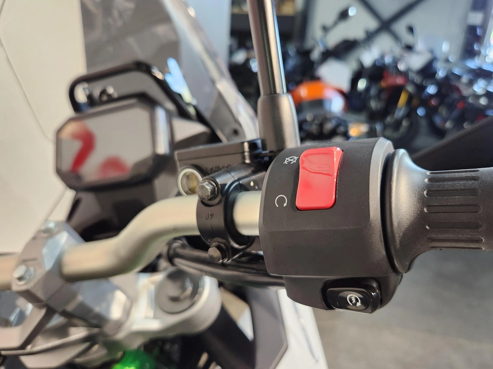 2026 Kawasaki Kle500 Se Démo Side Case Inclus alt
