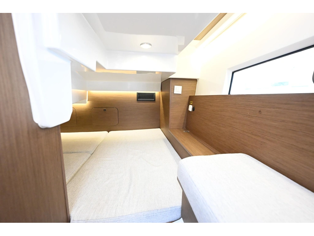 2023 Jeanneau Nc 895 Sport alt