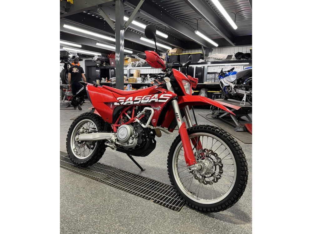 2023 Gasgas Es700 alt