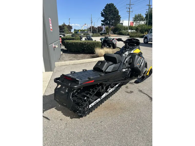 Ski-Doo TUNDRA SPORT 600 ACE COBRA 1.6' E.S 2027
