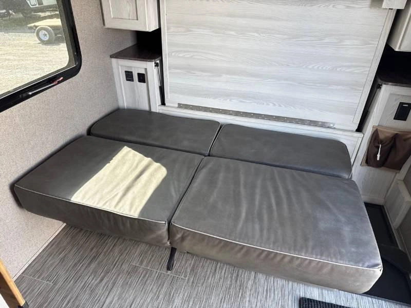Forest River Flagstaff 19fd 2020 alt