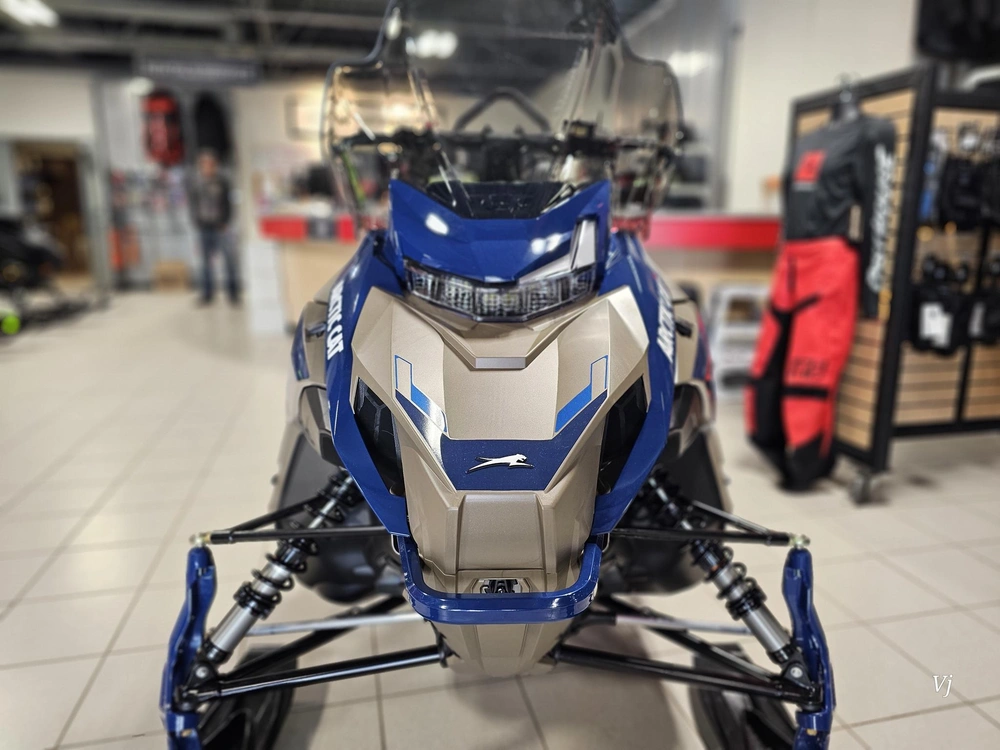 2027 Arctic Cat Bearcat 858 Eps Lt G8 Display alt