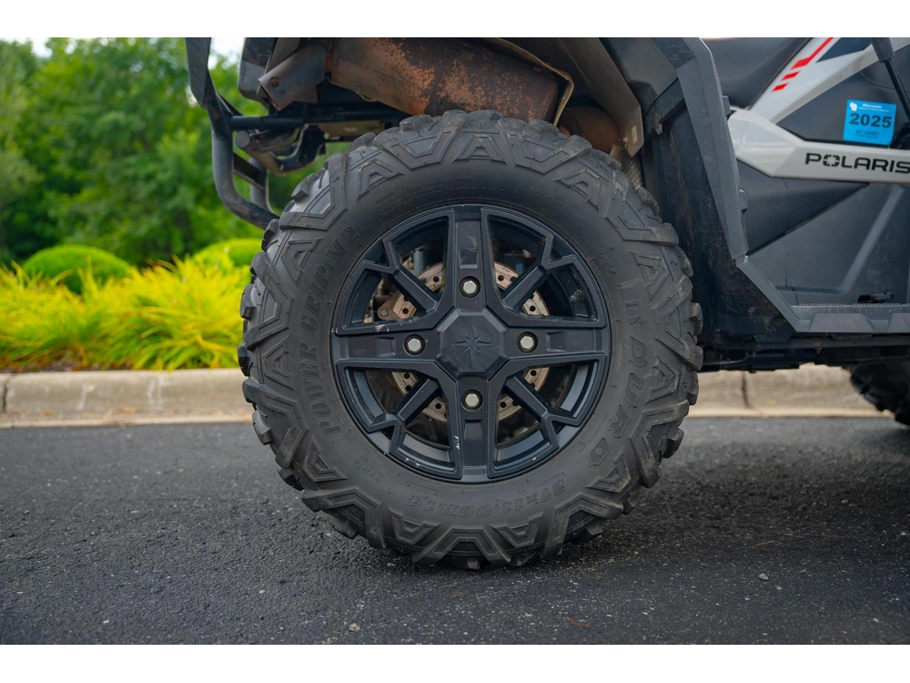 2023 Polaris Sportsman 850 Ultimate Trail - Chalk Gloss alt