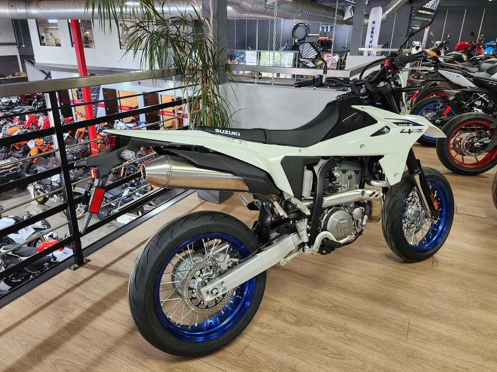 2025 Suzuki Dr-z4sm