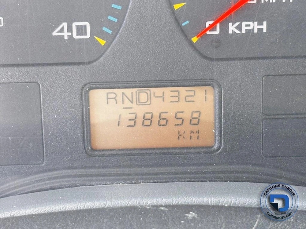 2004 International 4400 alt