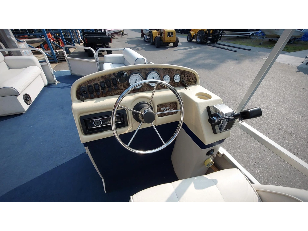 1999 Misty Harbor Aluminium Pontoon alt