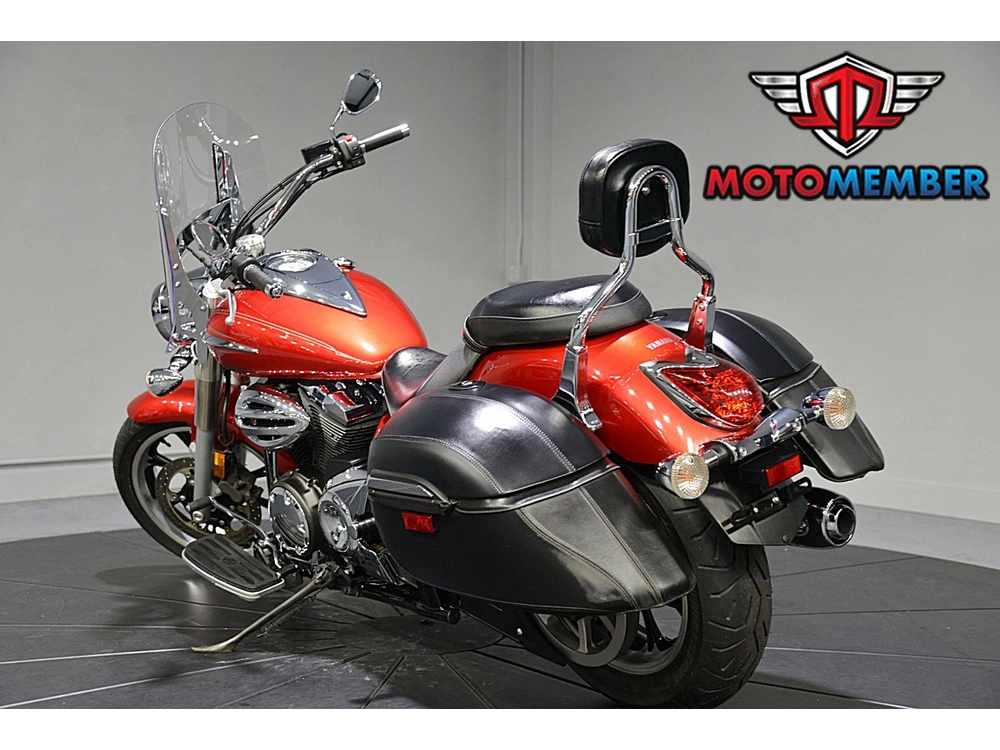 2011 Yamaha V Star 950 Tourer alt