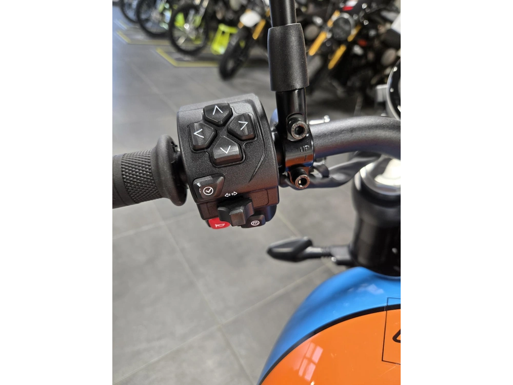 2026 Triumph Speed Twin 900 alt