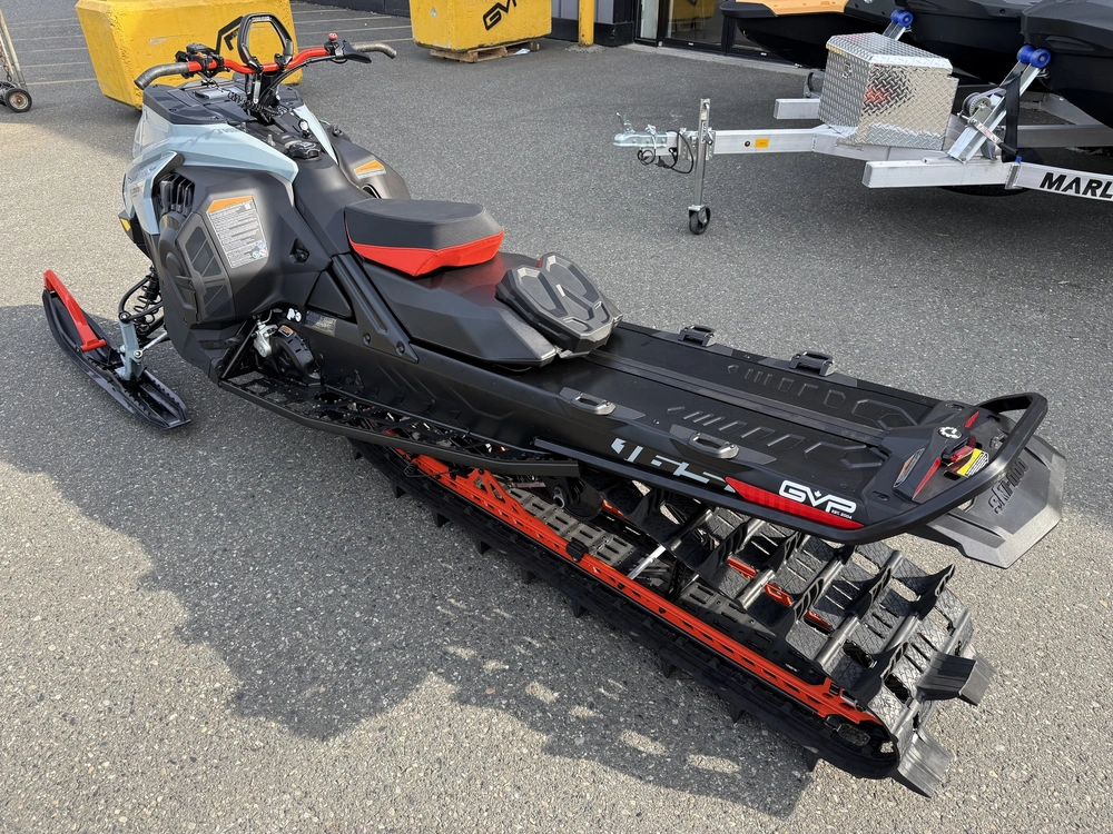 2027 Ski-doo Summit Edge 165 850 E-tec Powdermax X-light 3.0' Shot alt