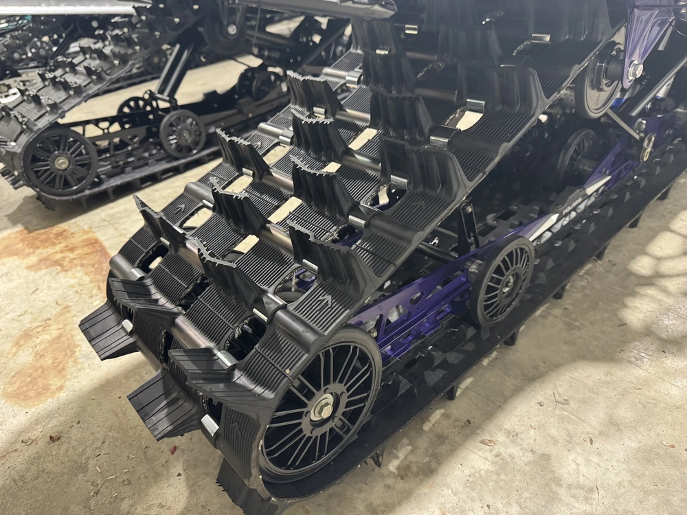 2027 Polaris Switchback Assault 9r 146 2.0 alt