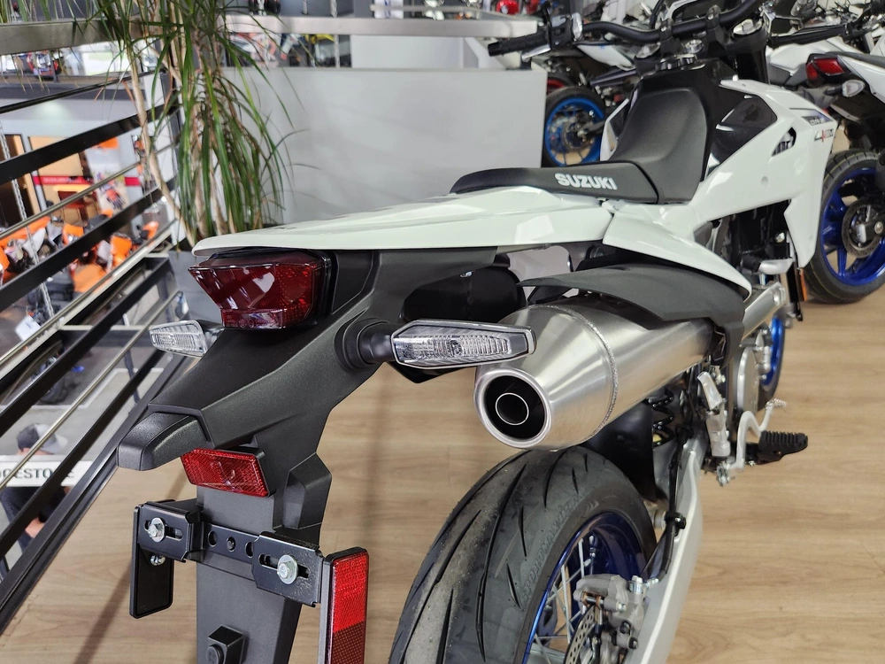 New 2025 Suzuki DR-Z4SM in Lévis