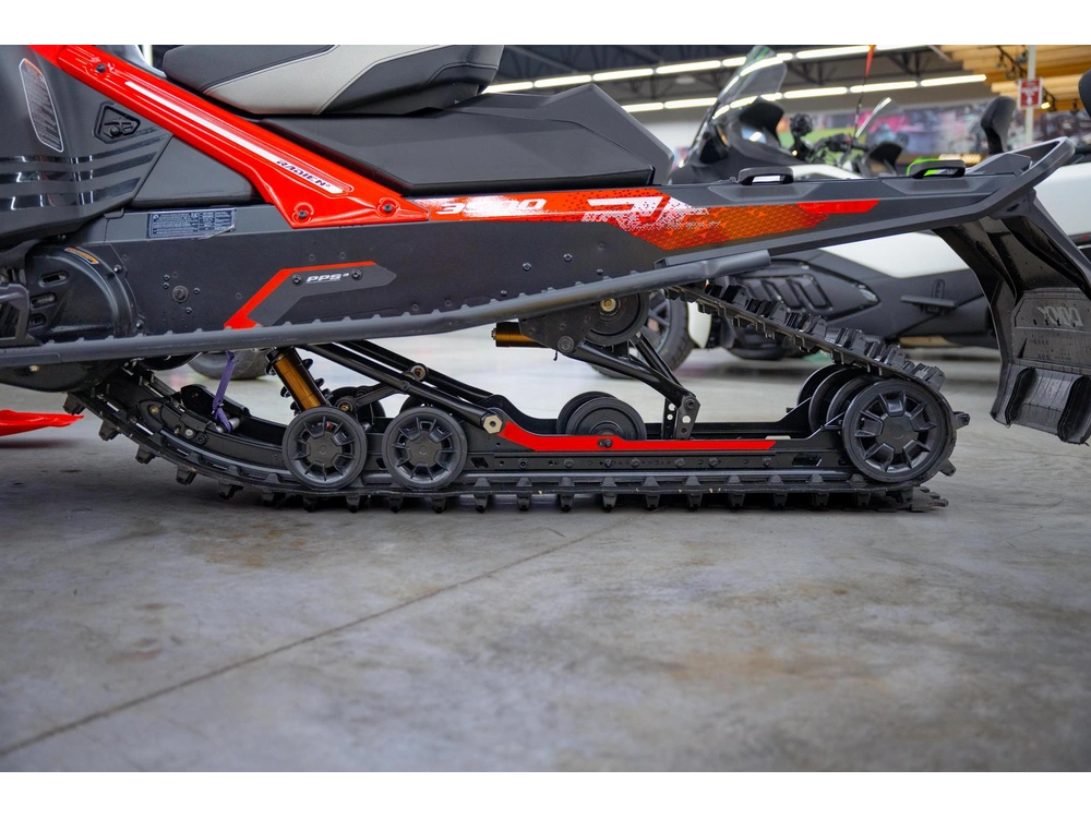 2026 Lynx Rave Re 600r E-tec_10.25in