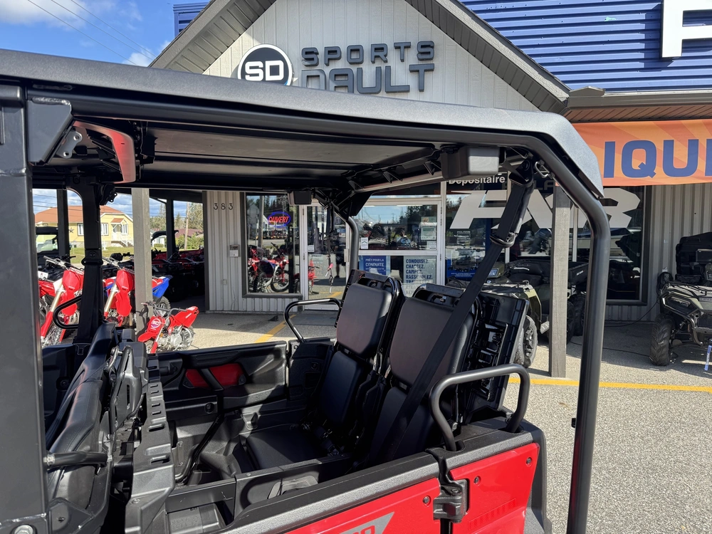 2026 Honda Sxs10m5dt alt