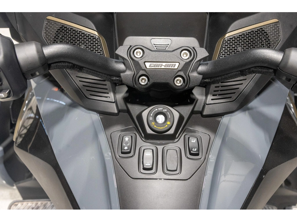 2027 Can-am G2va alt