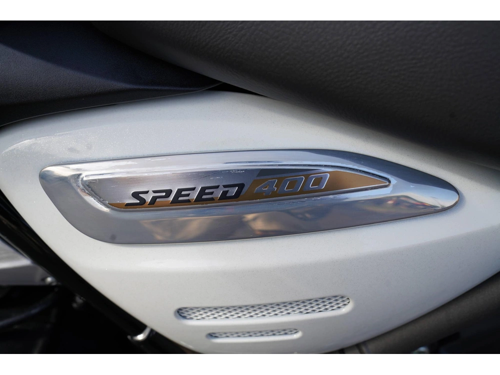 2025 Triumph Tt Custom Speed 400 alt