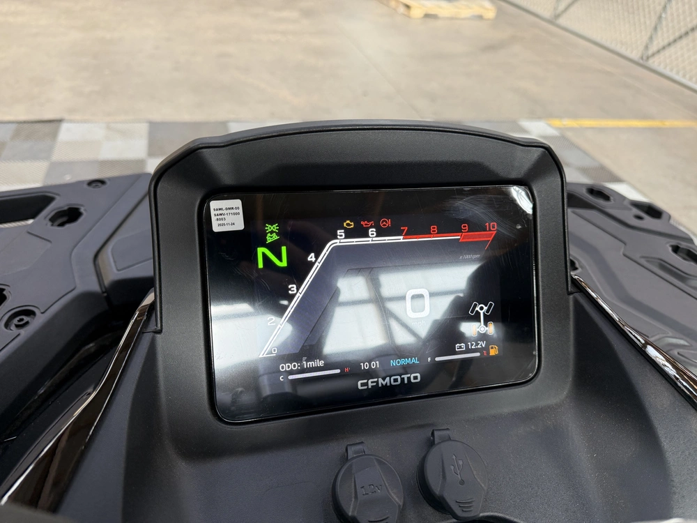 2026 Cfmoto Cforce 800 Touring alt