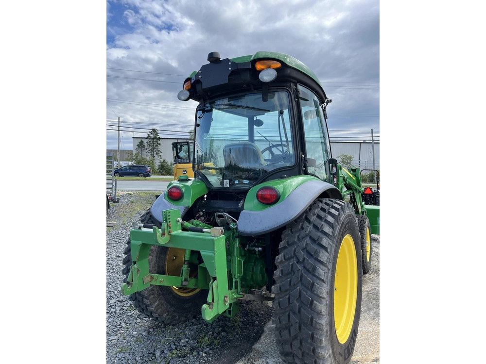 2022 John Deere 4066r alt