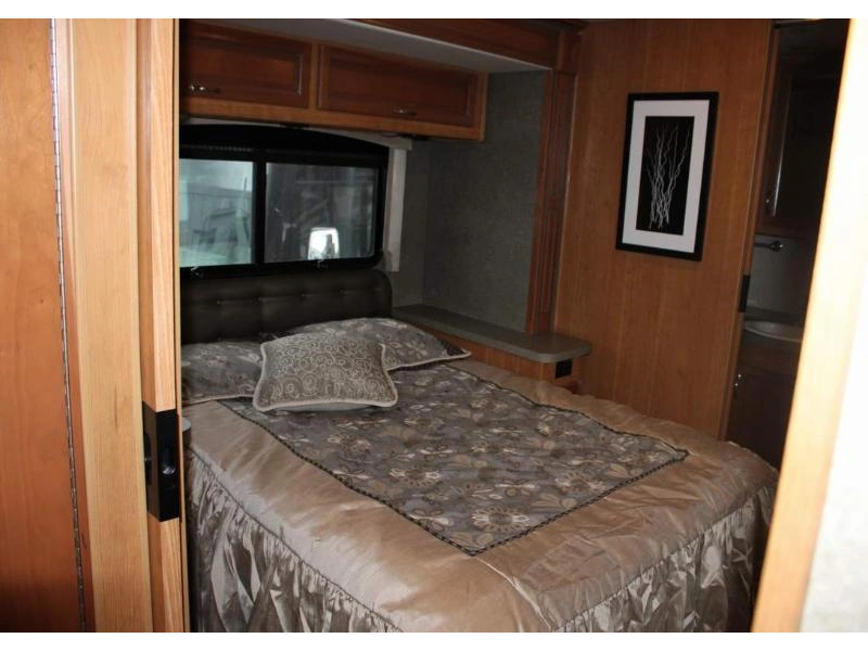 Fleetwood Bounder 35k 2016 alt