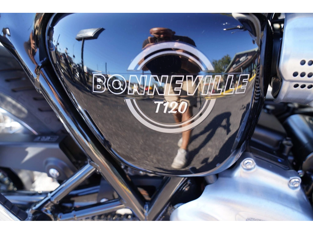 2026 Triumph Bonneville T120 Base alt