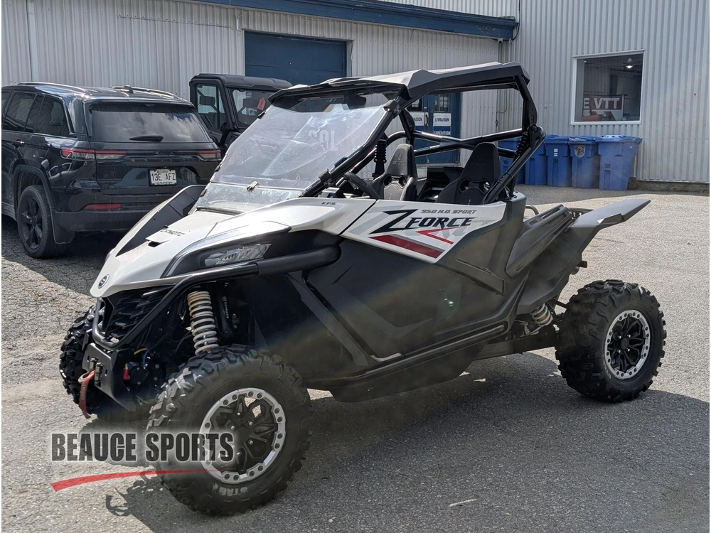 Cfmoto Z Force 950 Ho Sport Côte À Côte Sport Performance Sentier Trail 2 Places Récréatif Vitesse Suspension Haute Puissance Faible Km Rzr Maverick Yxz Talon Krx 2023