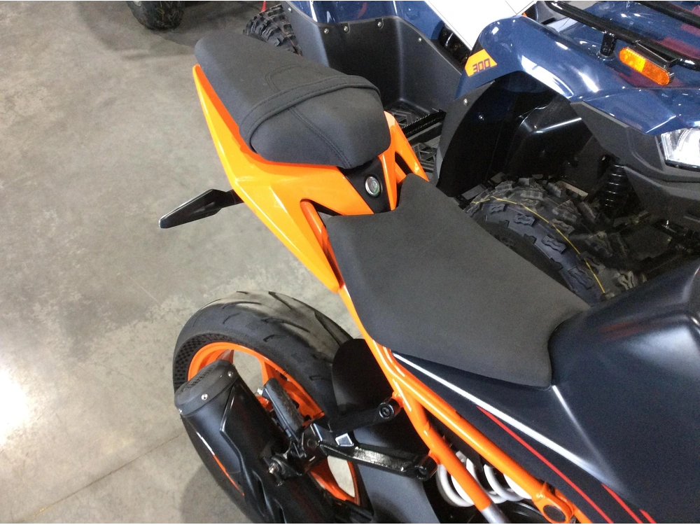 Ktm Rc 390 Abs 2024 alt
