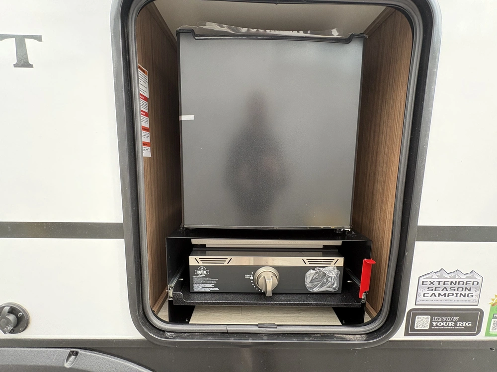 Passport 2220bh 2027 alt
