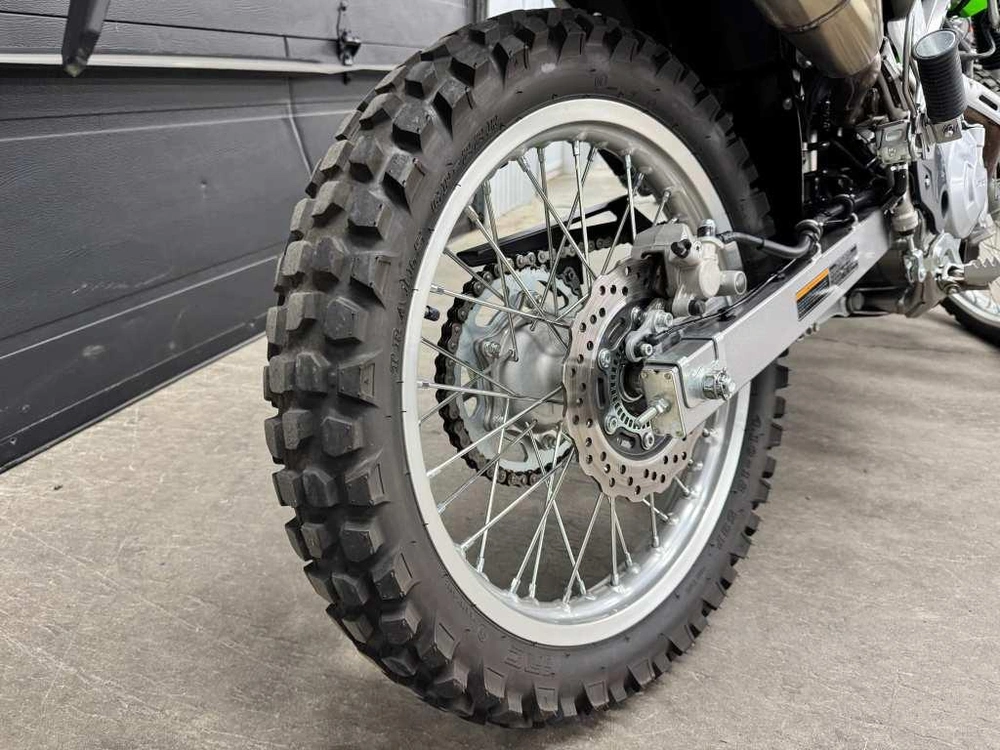 Kawasaki Klx230s 2023 alt