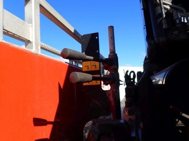 International 7600 2010