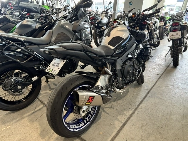 Yamaha Mt-10 Sp Mt10sp Mt 10sp Mt-10sp Mt-10 Mt10 Mt 10 Sp Akrapovic 2025 alt