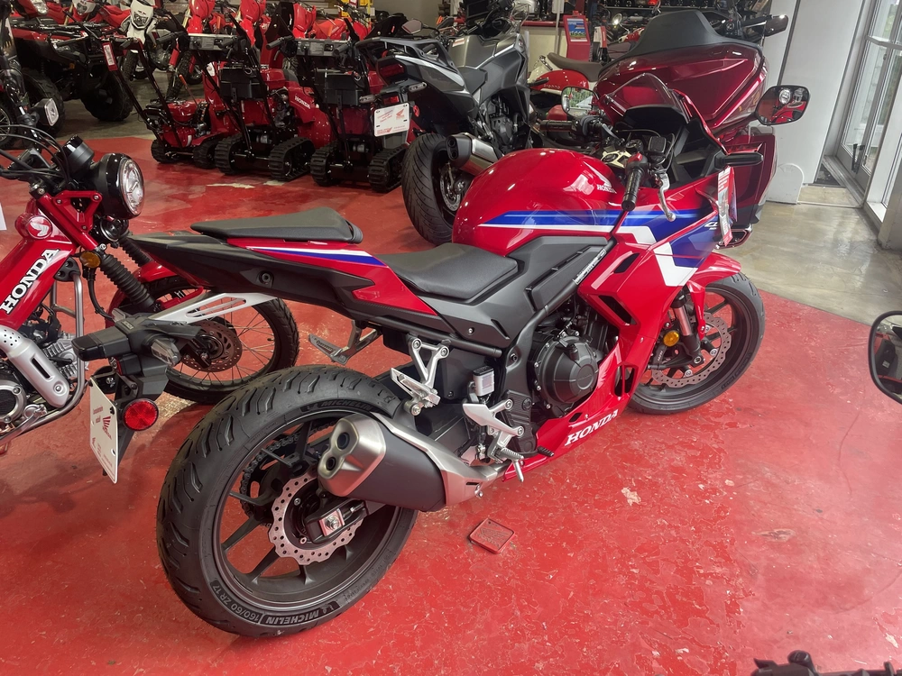 Honda Cbr 500 Ras 2025 alt