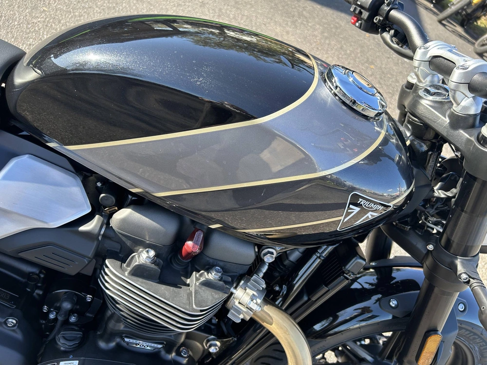 2025 Triumph Speed Twin 900 alt