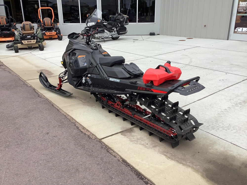 2025 Ski-doo Summit Adrenaline With Edge Package 850 E-tec® 165 3.0 Turbo R alt